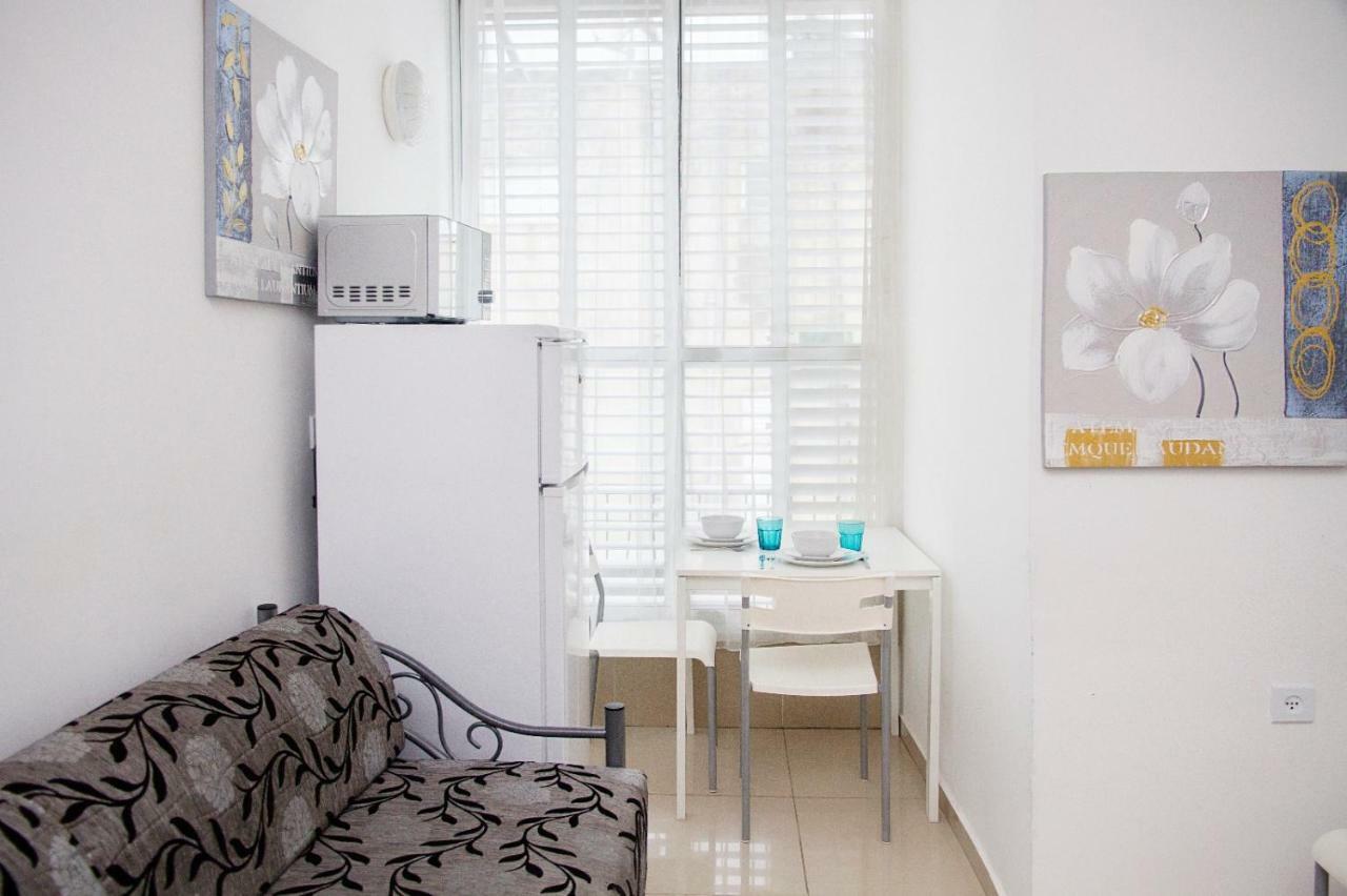Apartment Serenity Bat Yam Exterior foto